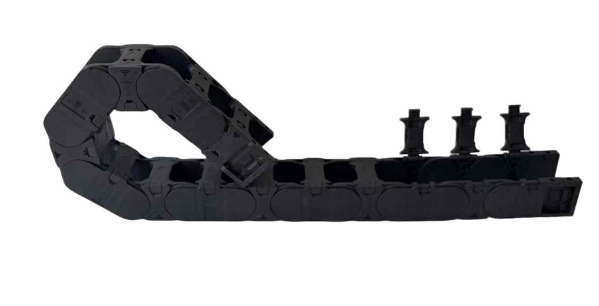 All Black IH 35-55mm Side-Opening Cable Carrier